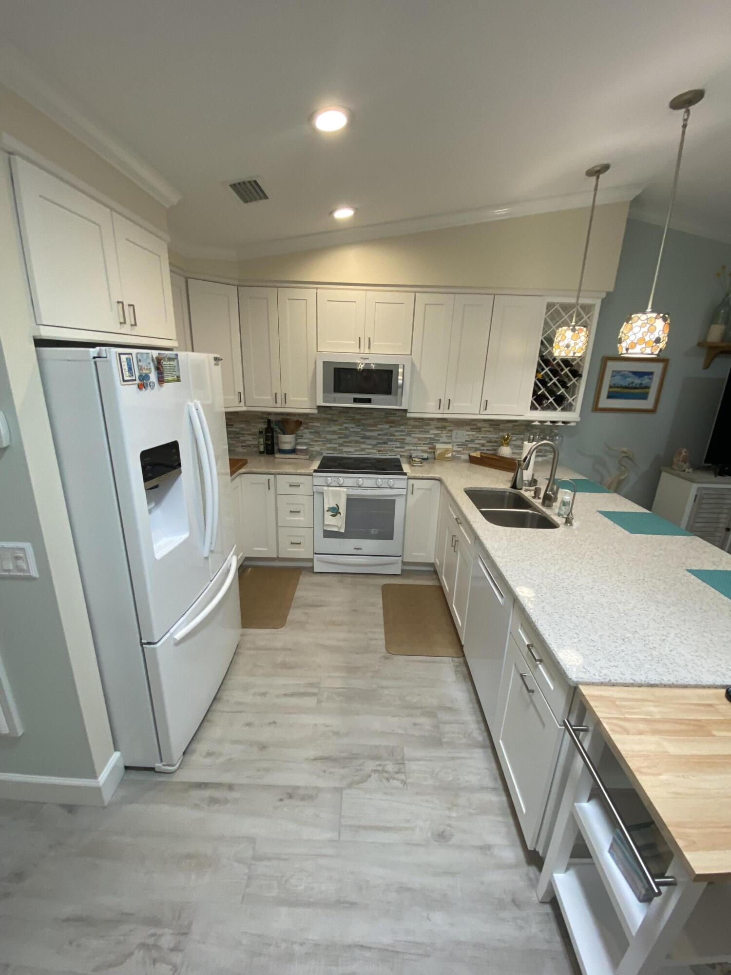5289 Palm Drive