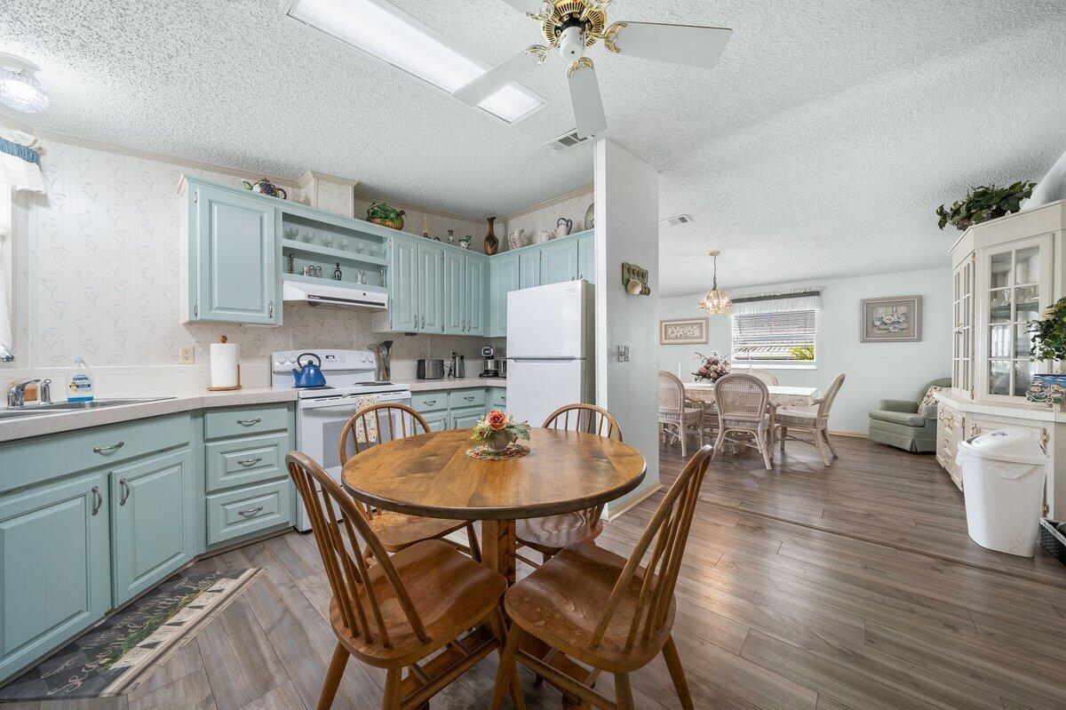 1241 Caber Court NE, 2
