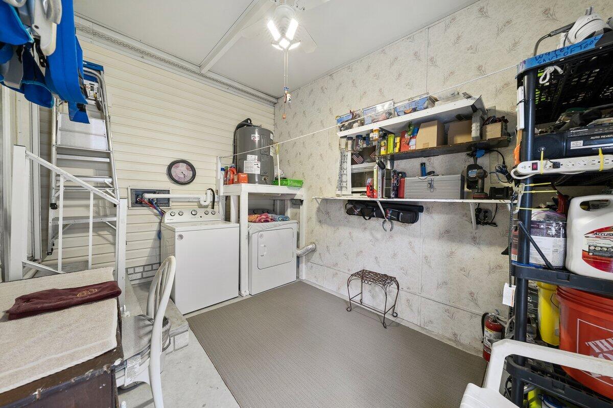 1241 Caber Court NE, 2