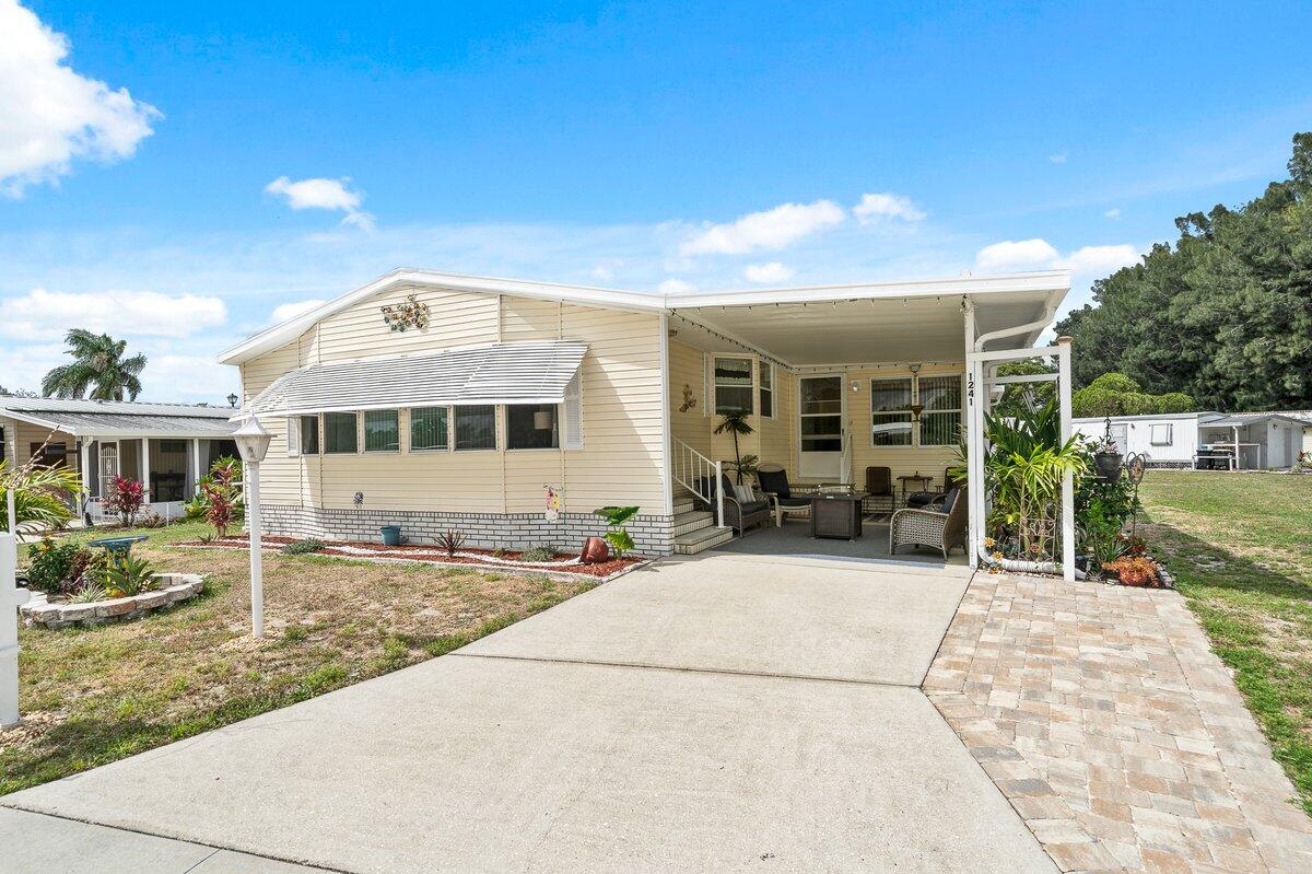 1241 Caber Court NE, 2