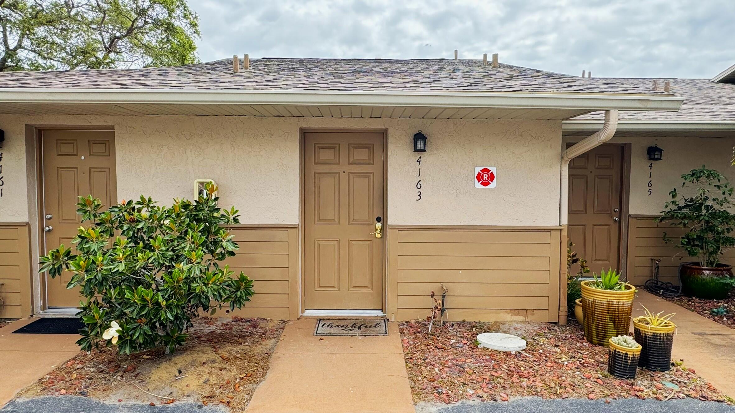 4163 Dividend Ave