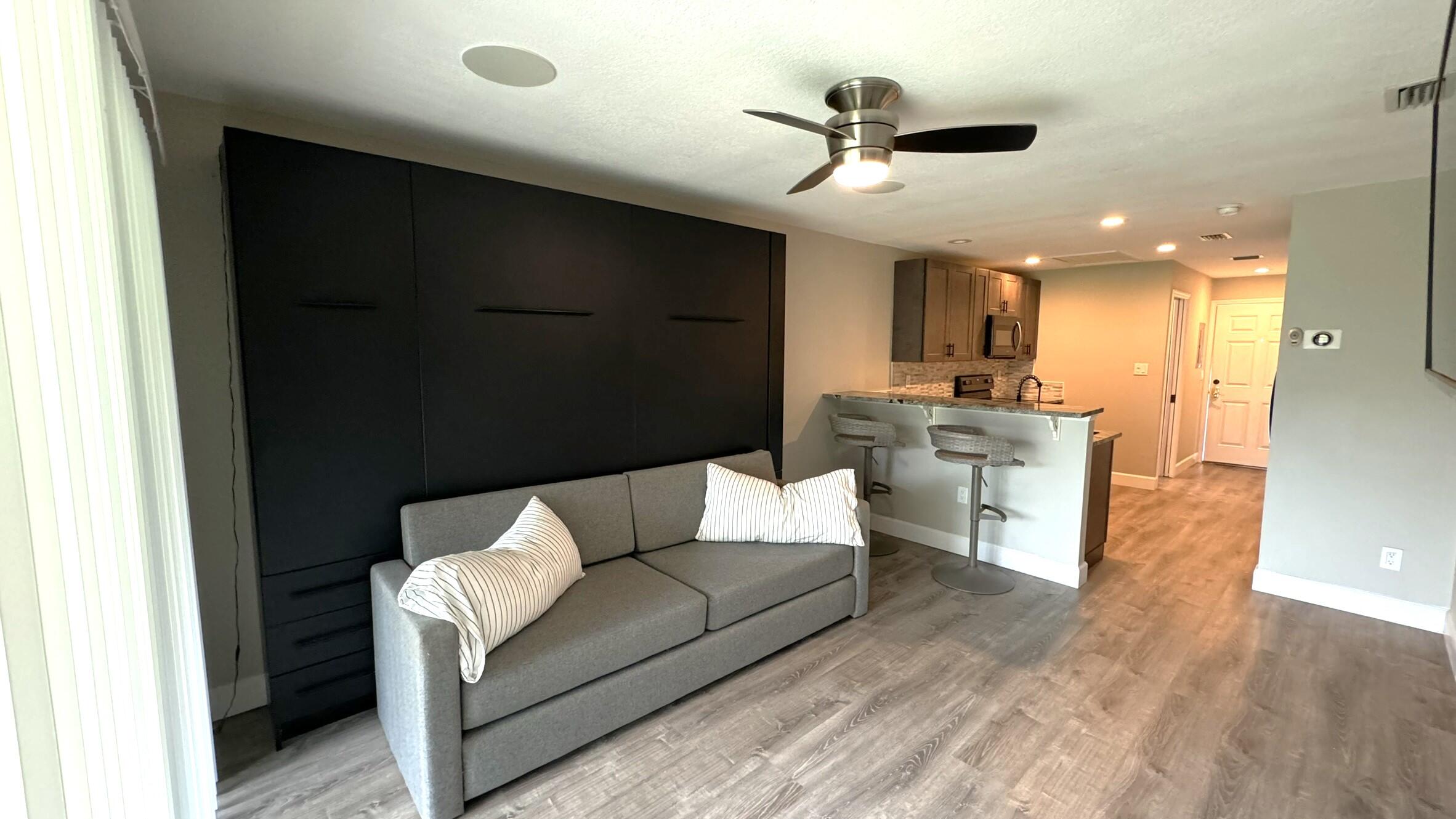 4163 Dividend Ave