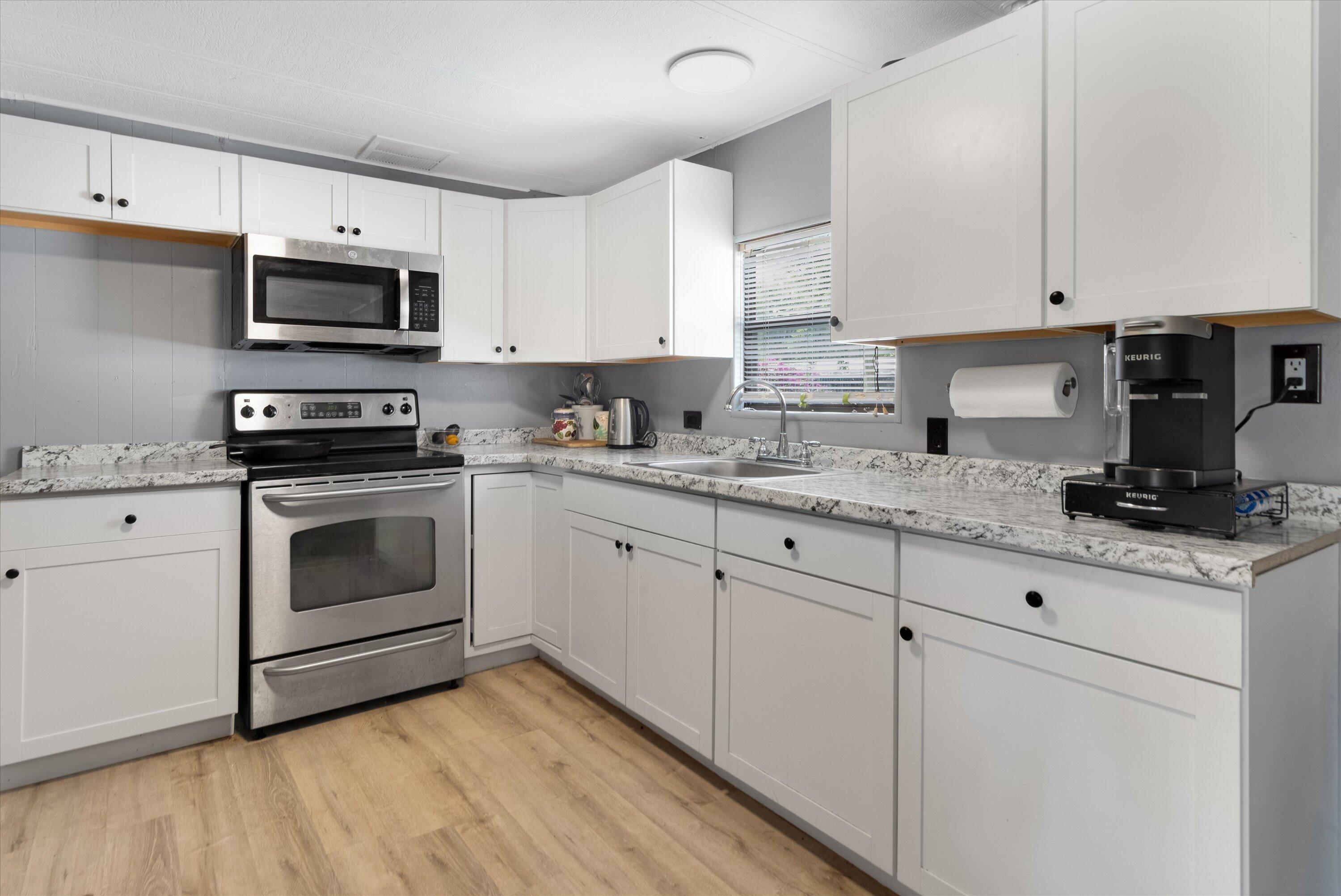 352 Broadway Boulevard