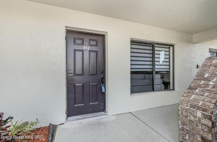 1515 Huntington Lane, 912