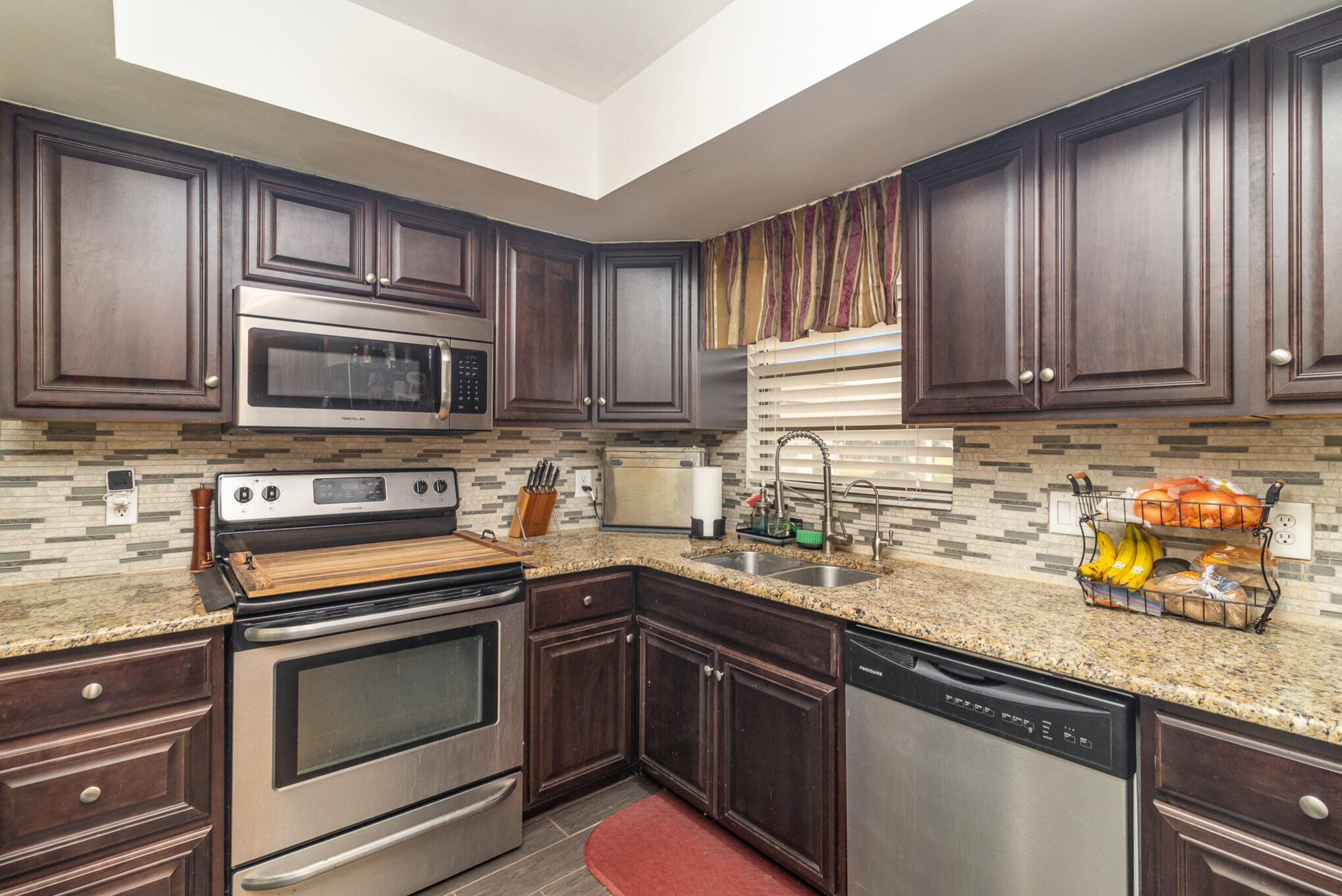 151 Greenbrier Avenue NW