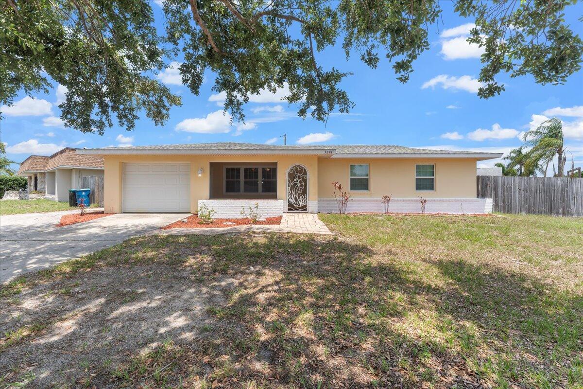 3299 Edgewood Drive NE