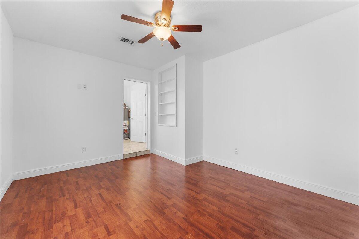 3299 Edgewood Drive NE