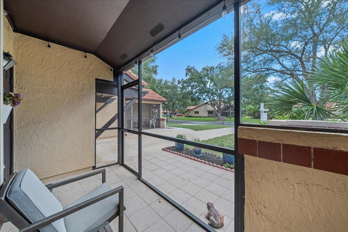 1538 Waldorf Circle NE