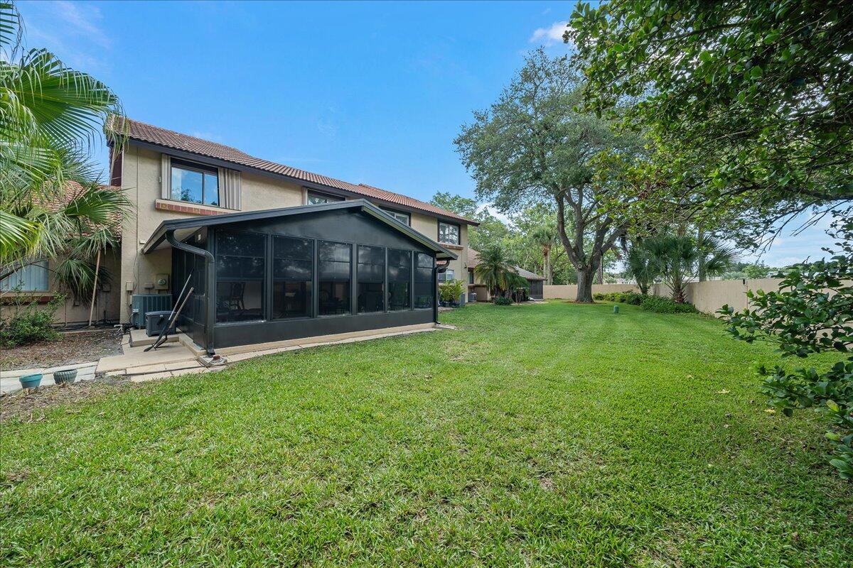 1538 Waldorf Circle NE
