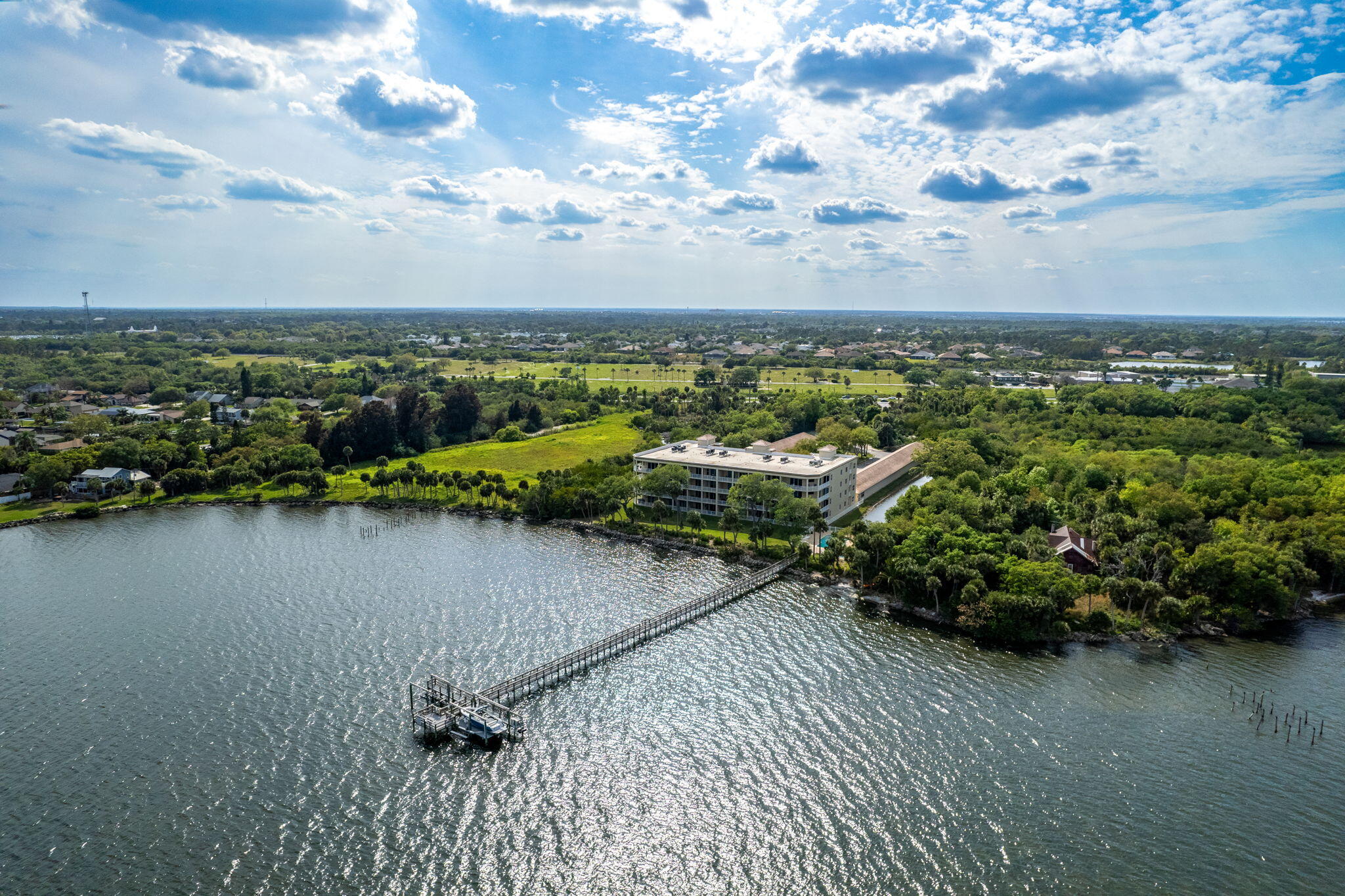 6005 Highway 1, 302