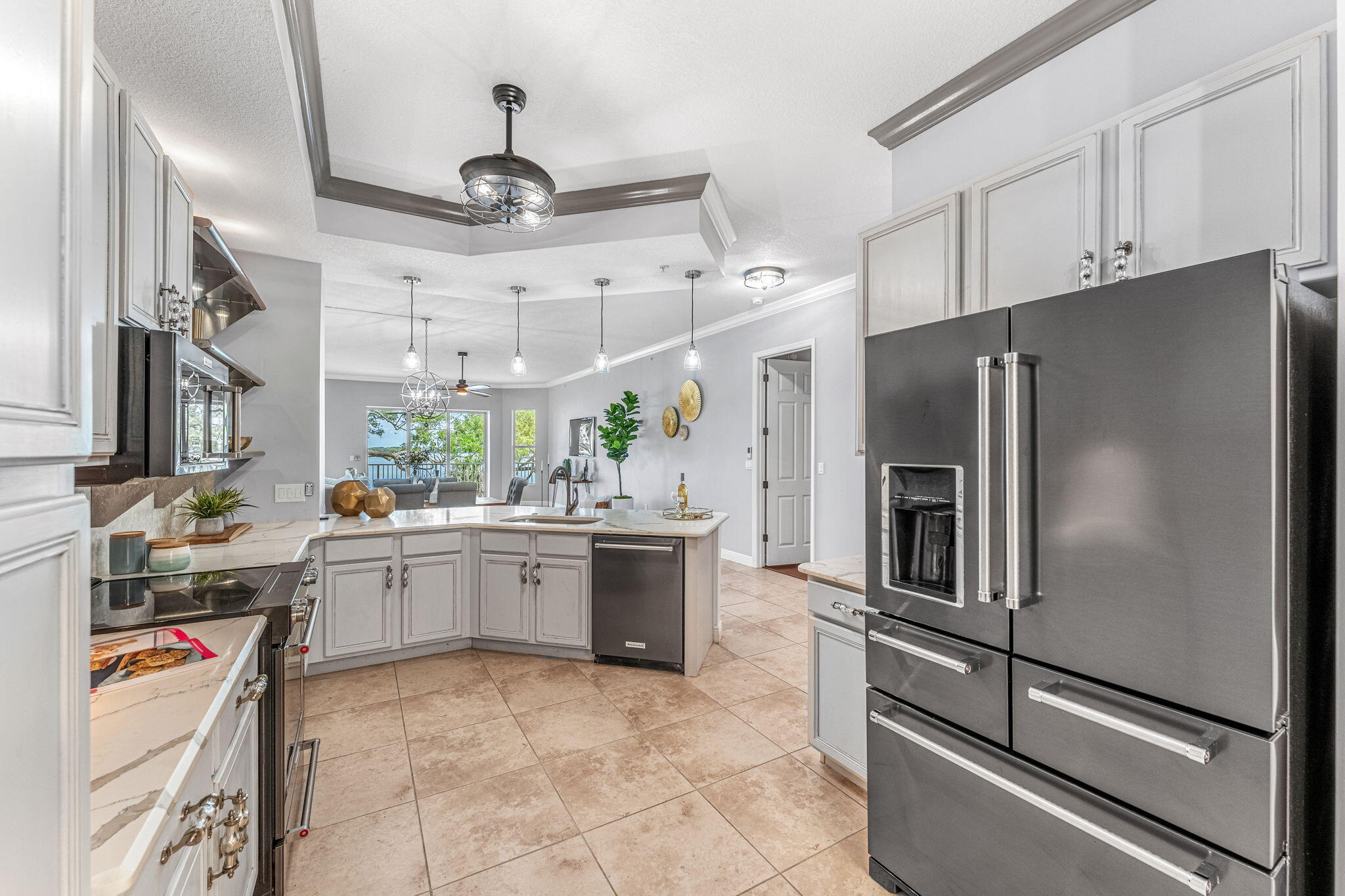 6005 Highway 1, 302
