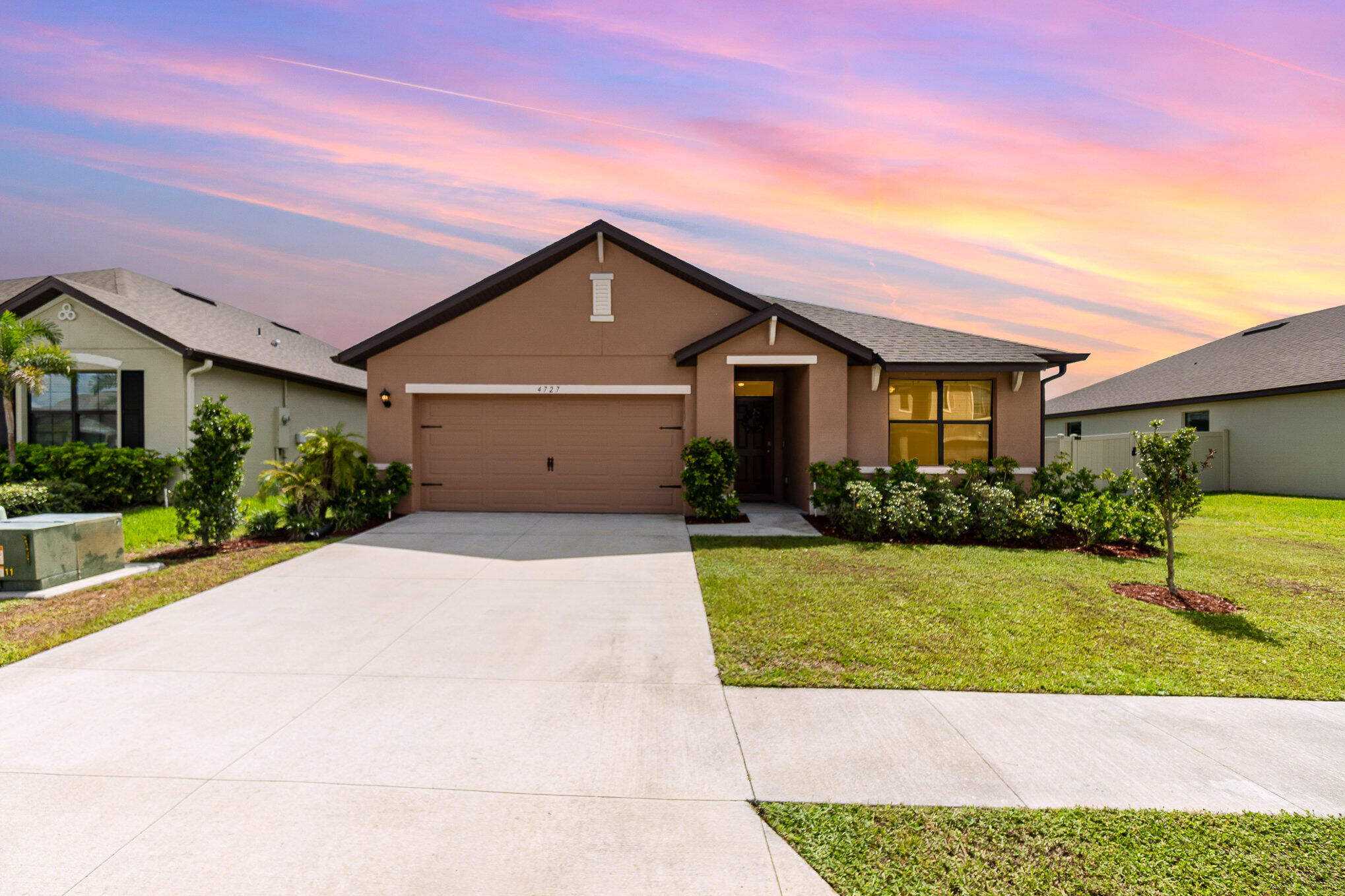 4727 Magenta Isles Drive