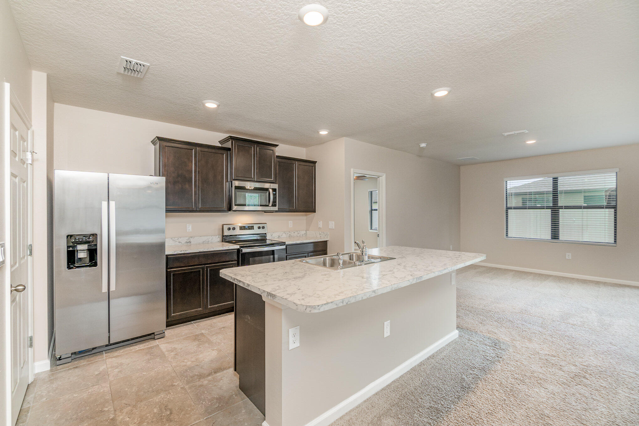4727 Magenta Isles Drive