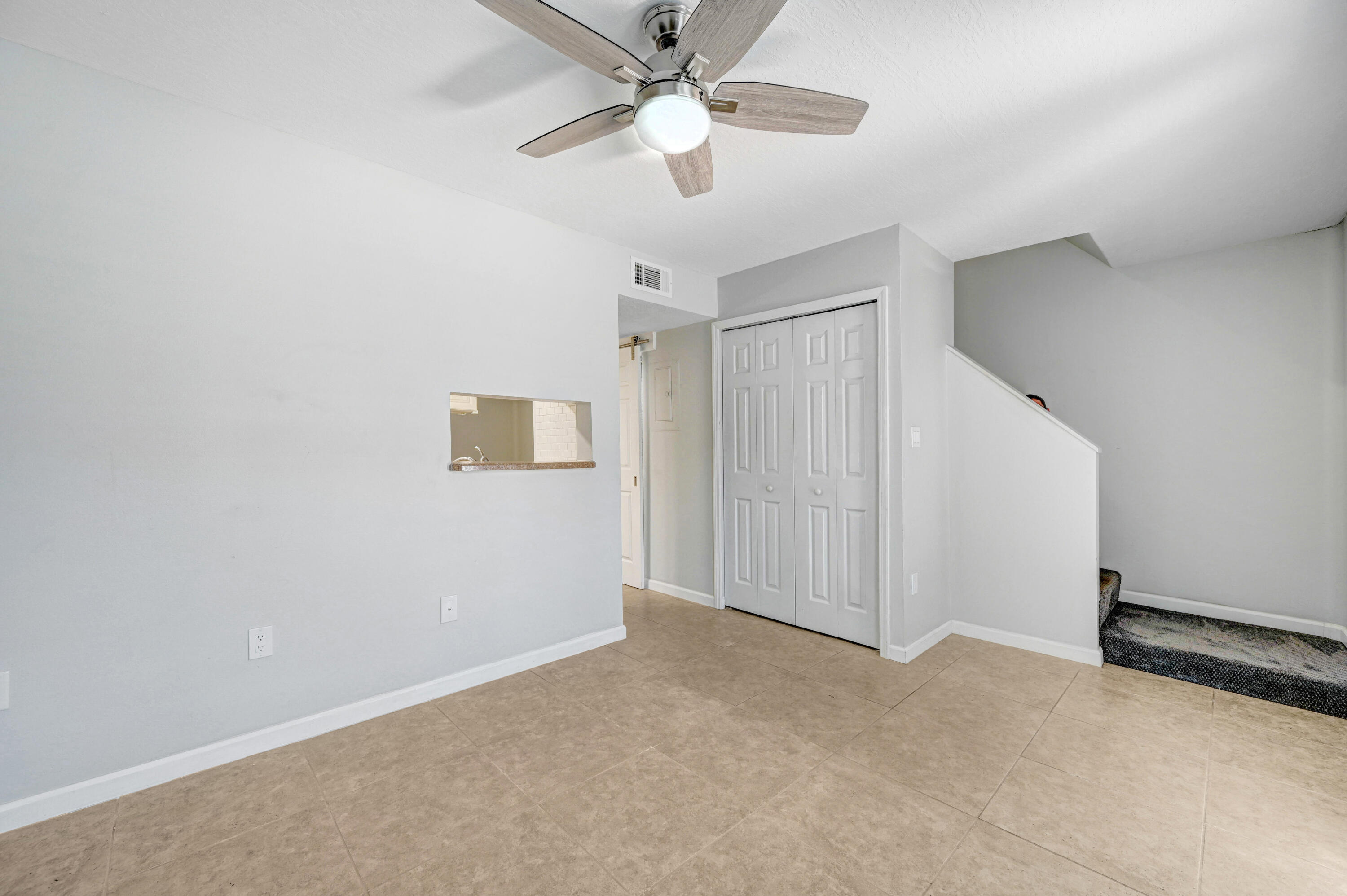 167 Seaport Boulevard, 32
