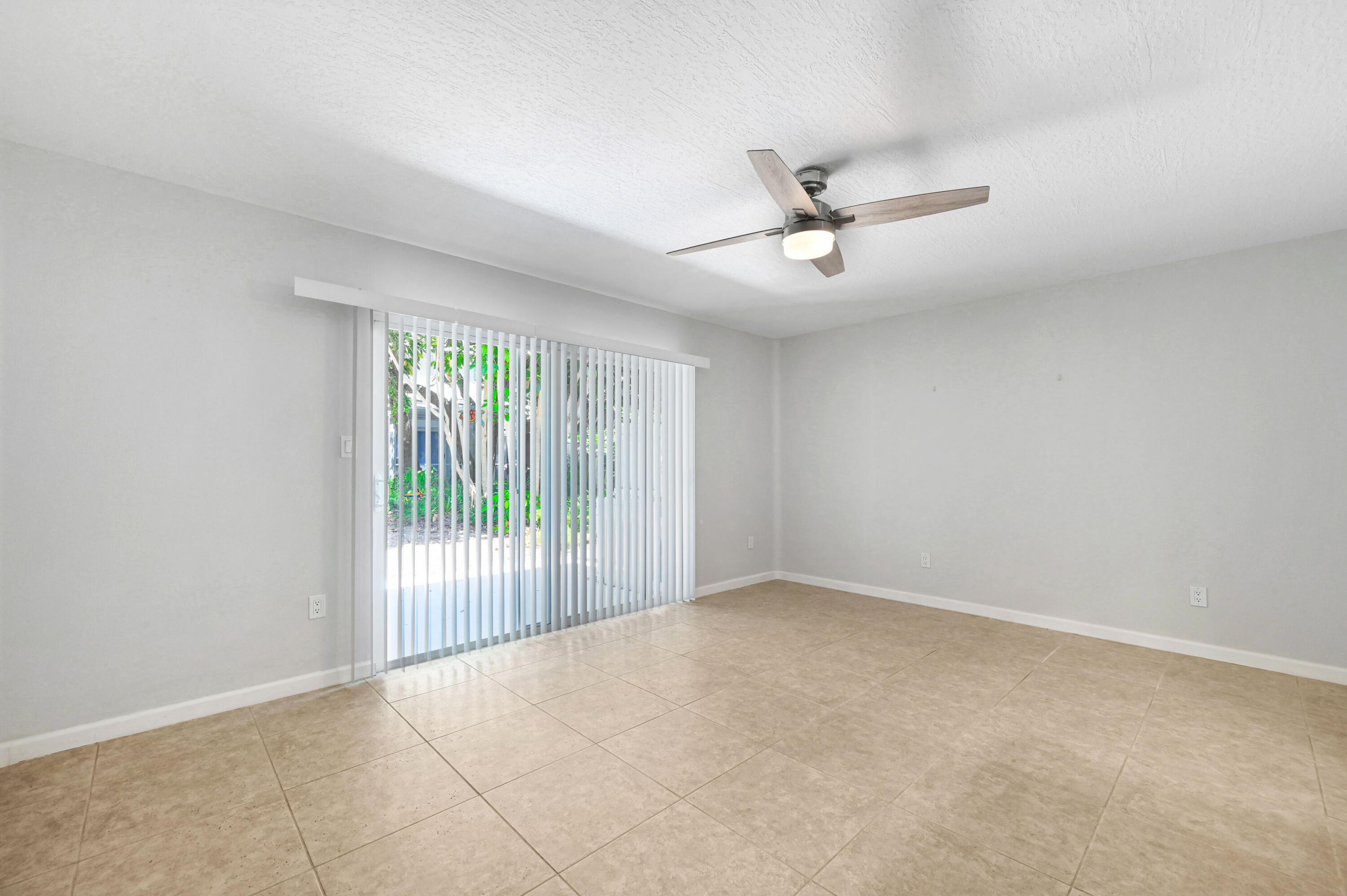 167 Seaport Boulevard, 32