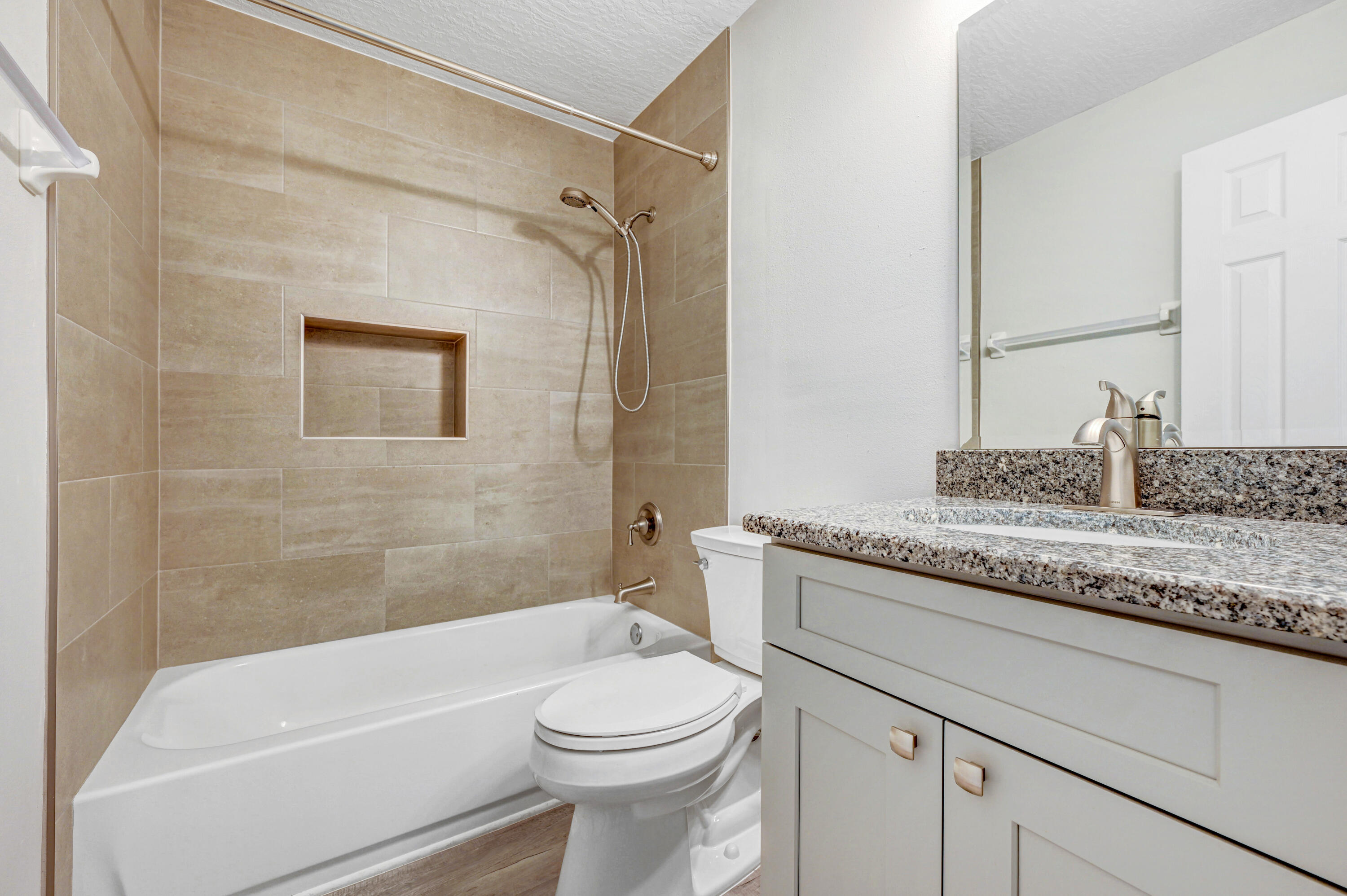 167 Seaport Boulevard, 32