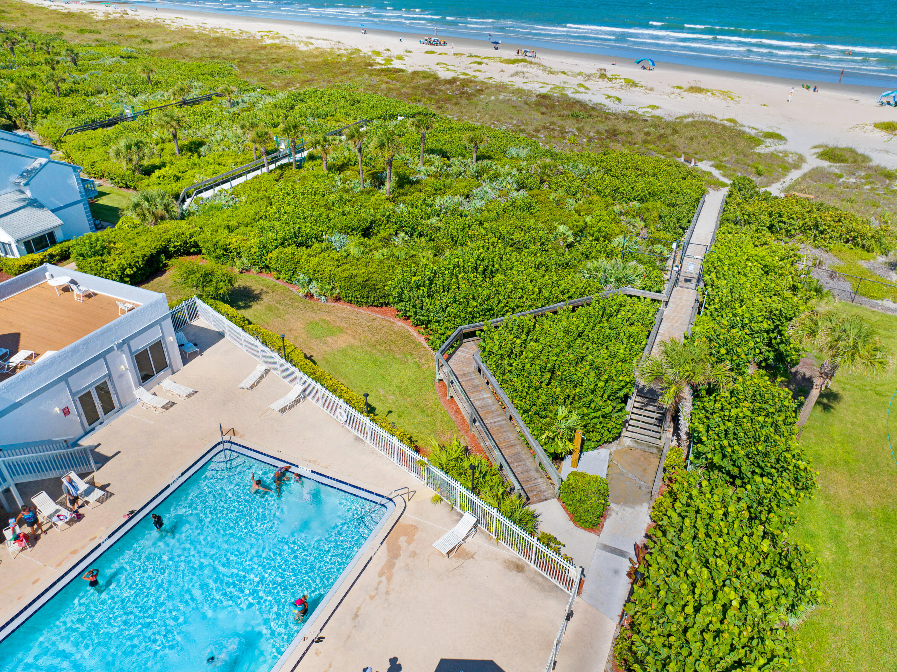 167 Seaport Boulevard, 32