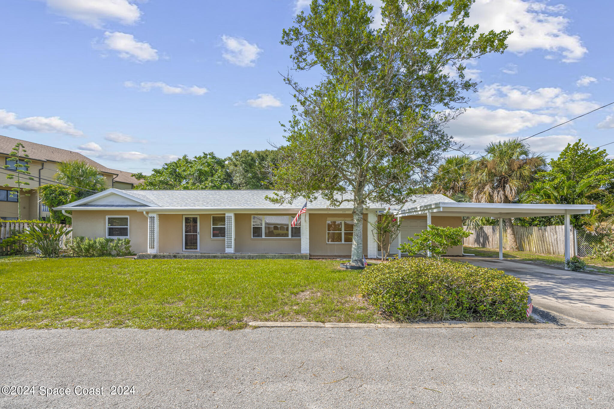 319 Howard Lane