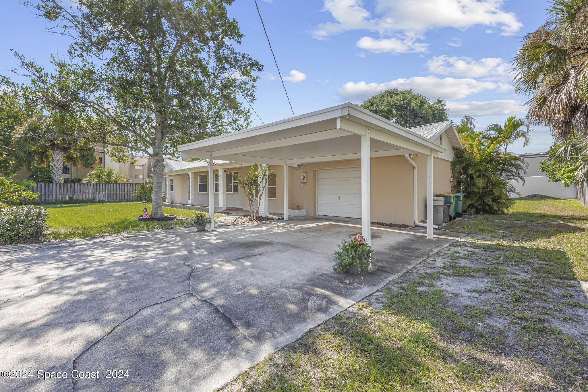 319 Howard Lane