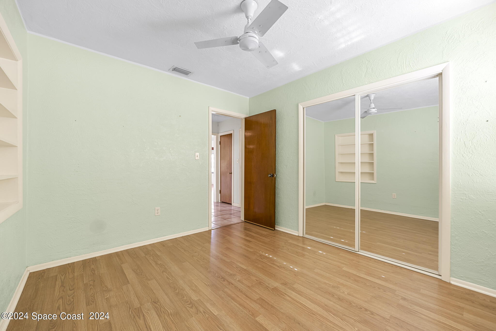 319 Howard Lane