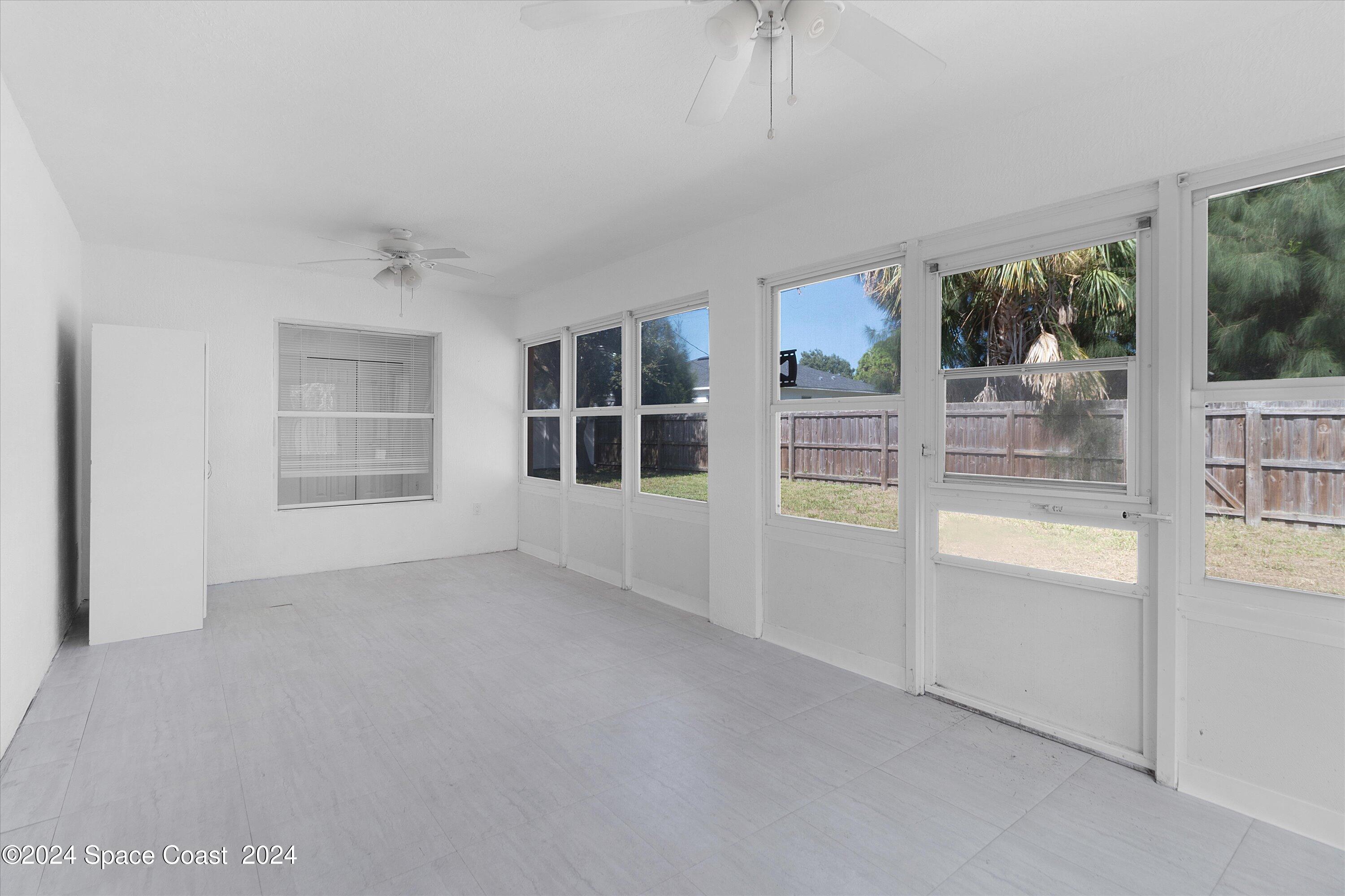 1137 Scyphers Street NE