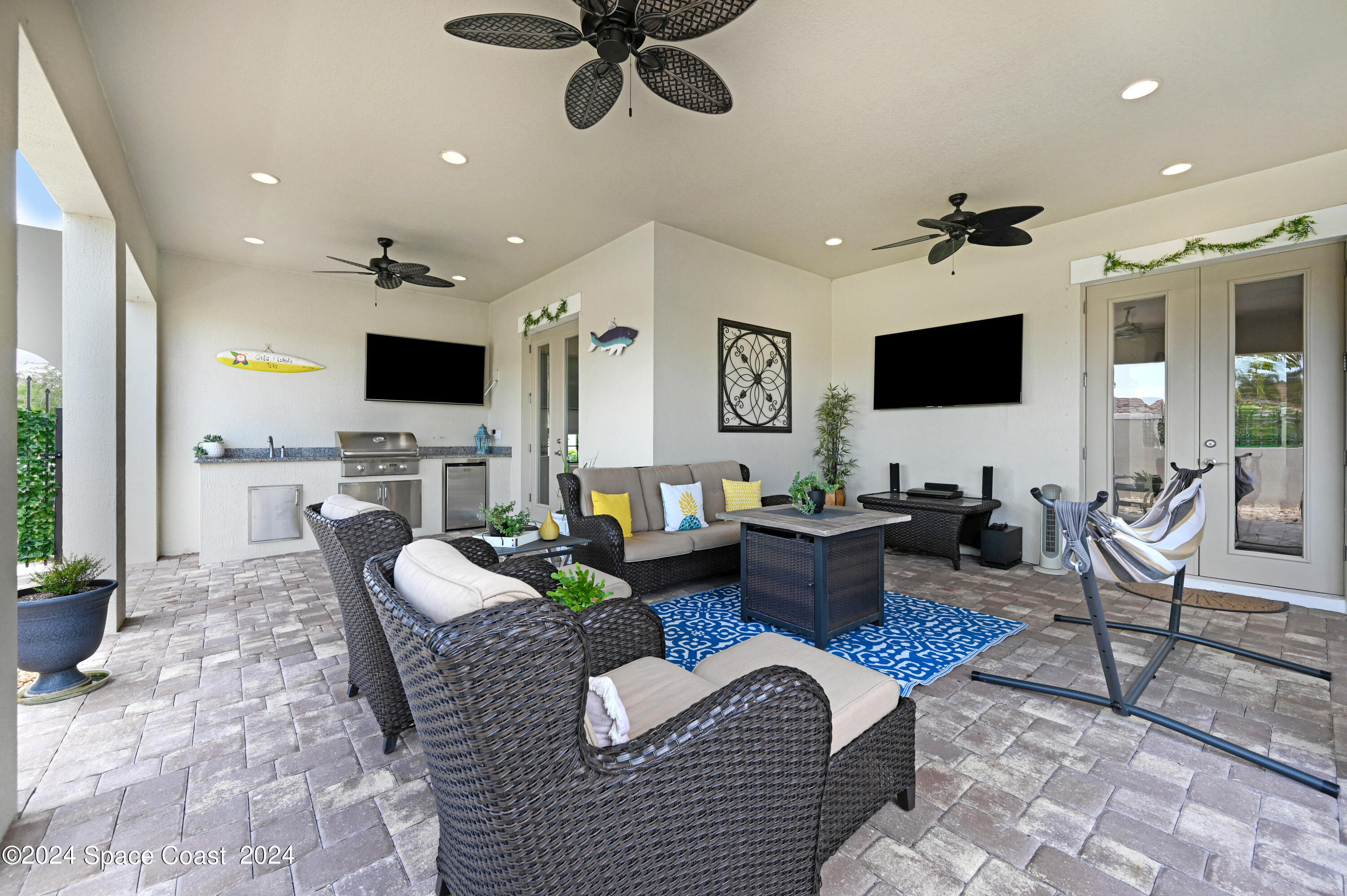 2211 Trava Lane