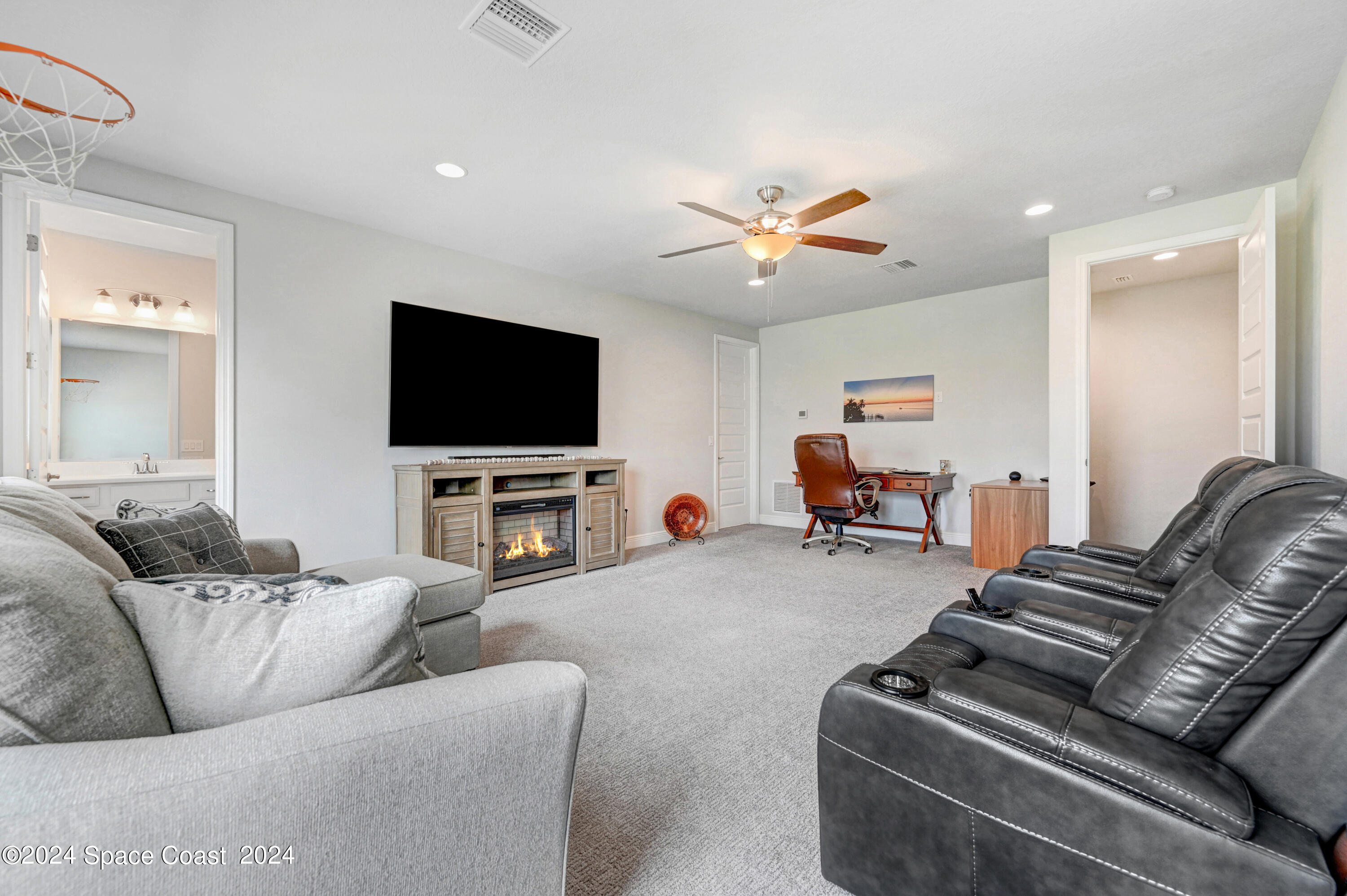 2211 Trava Lane