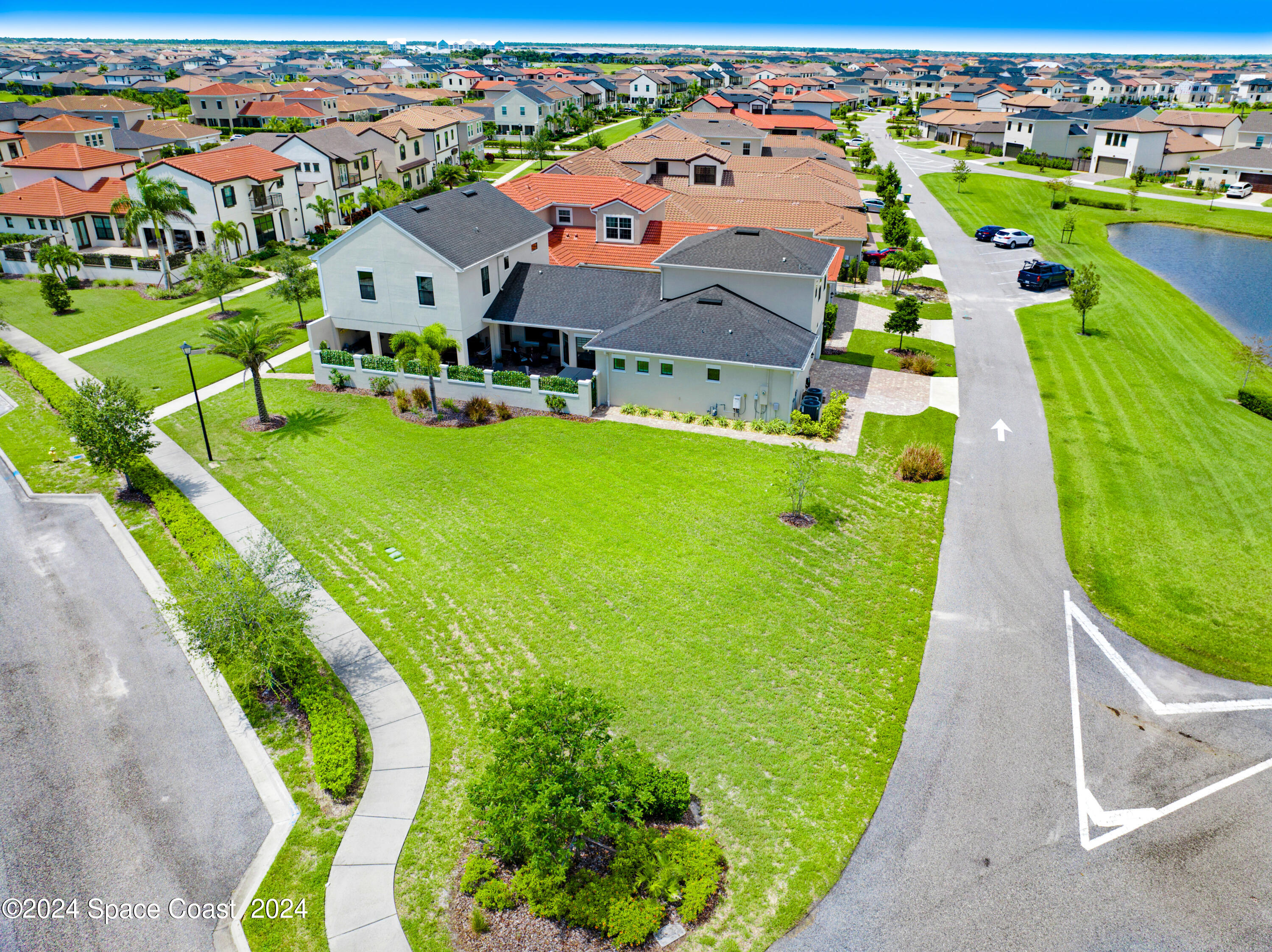 2211 Trava Lane