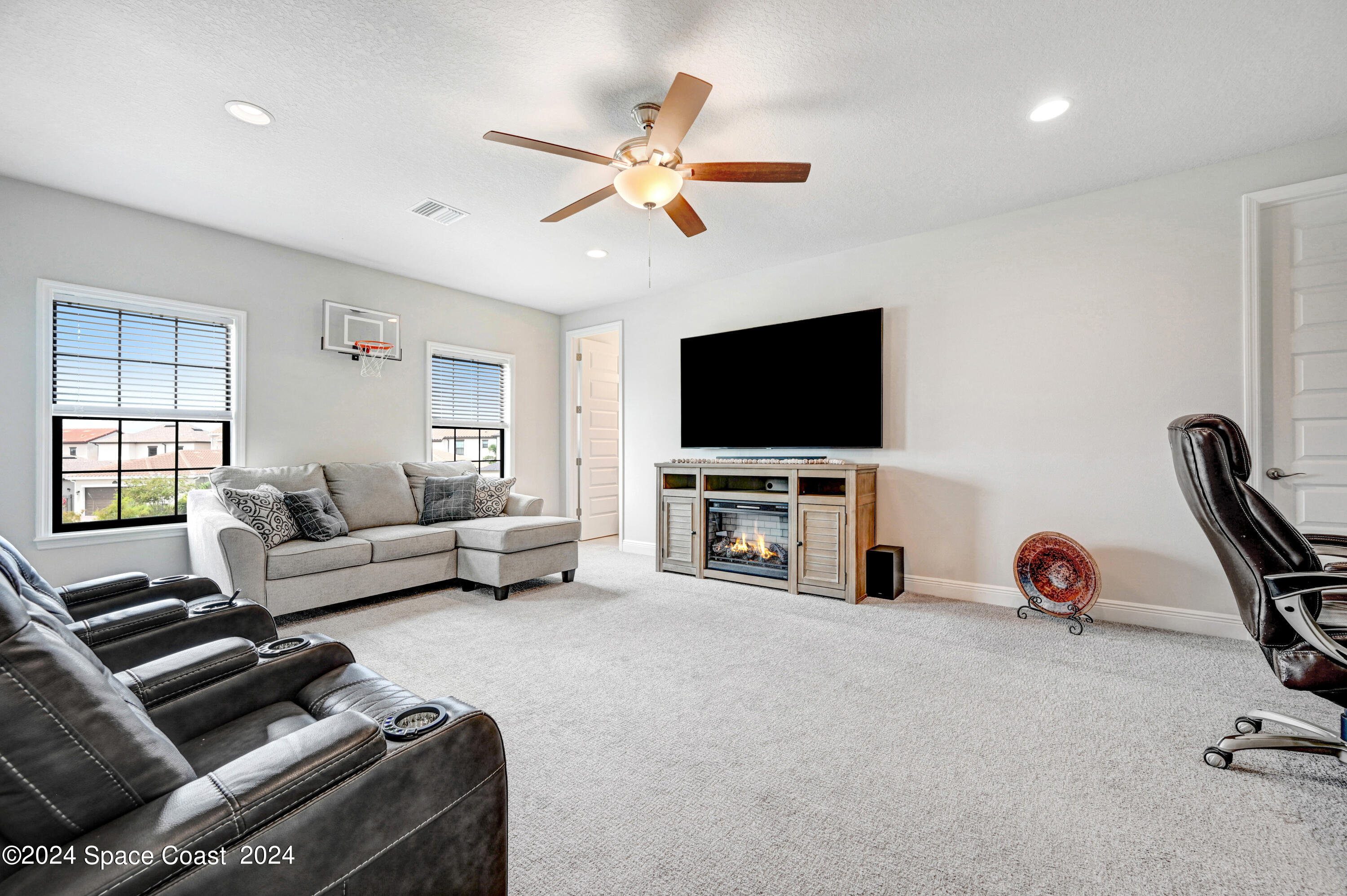 2211 Trava Lane
