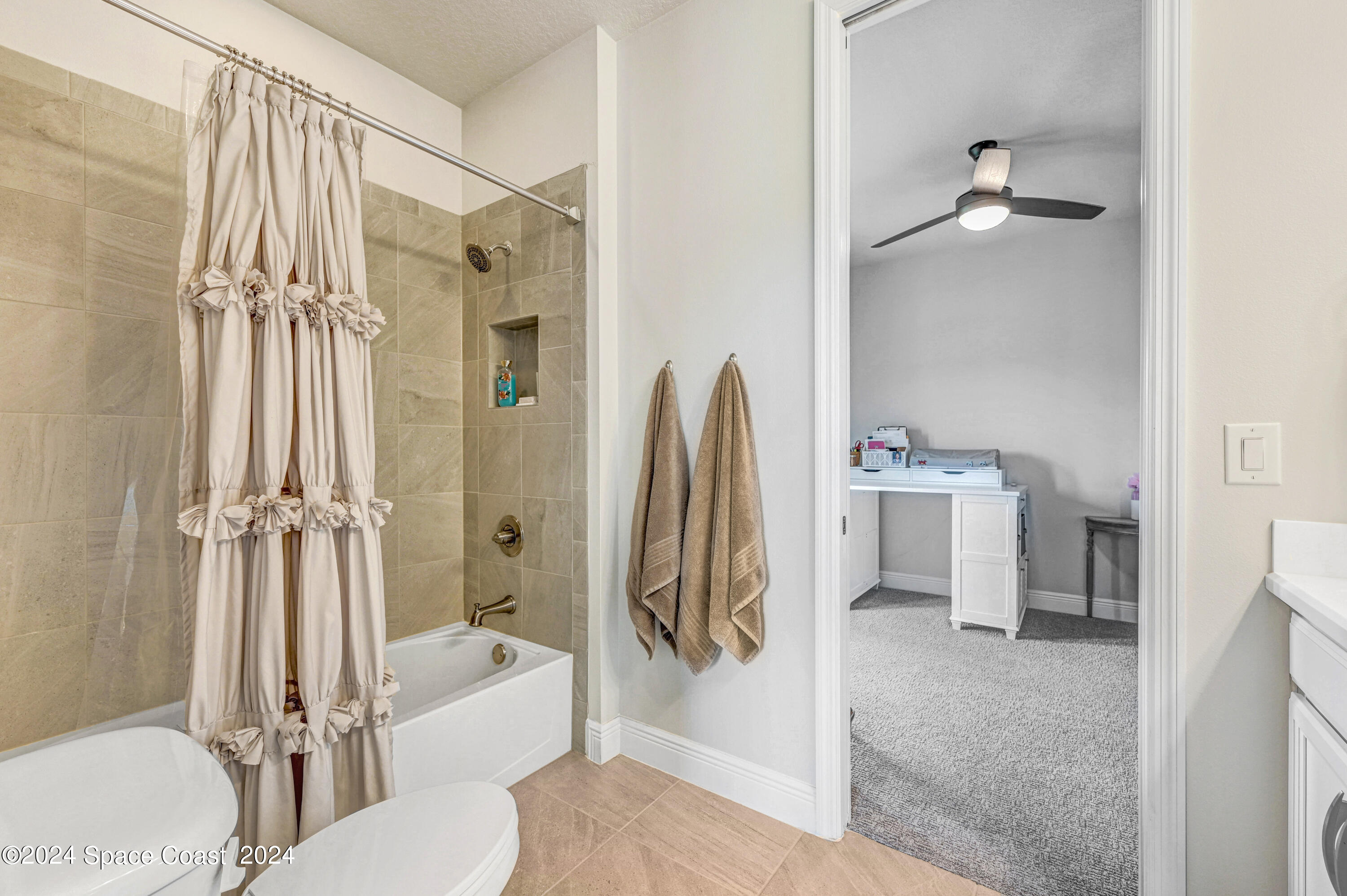 2211 Trava Lane