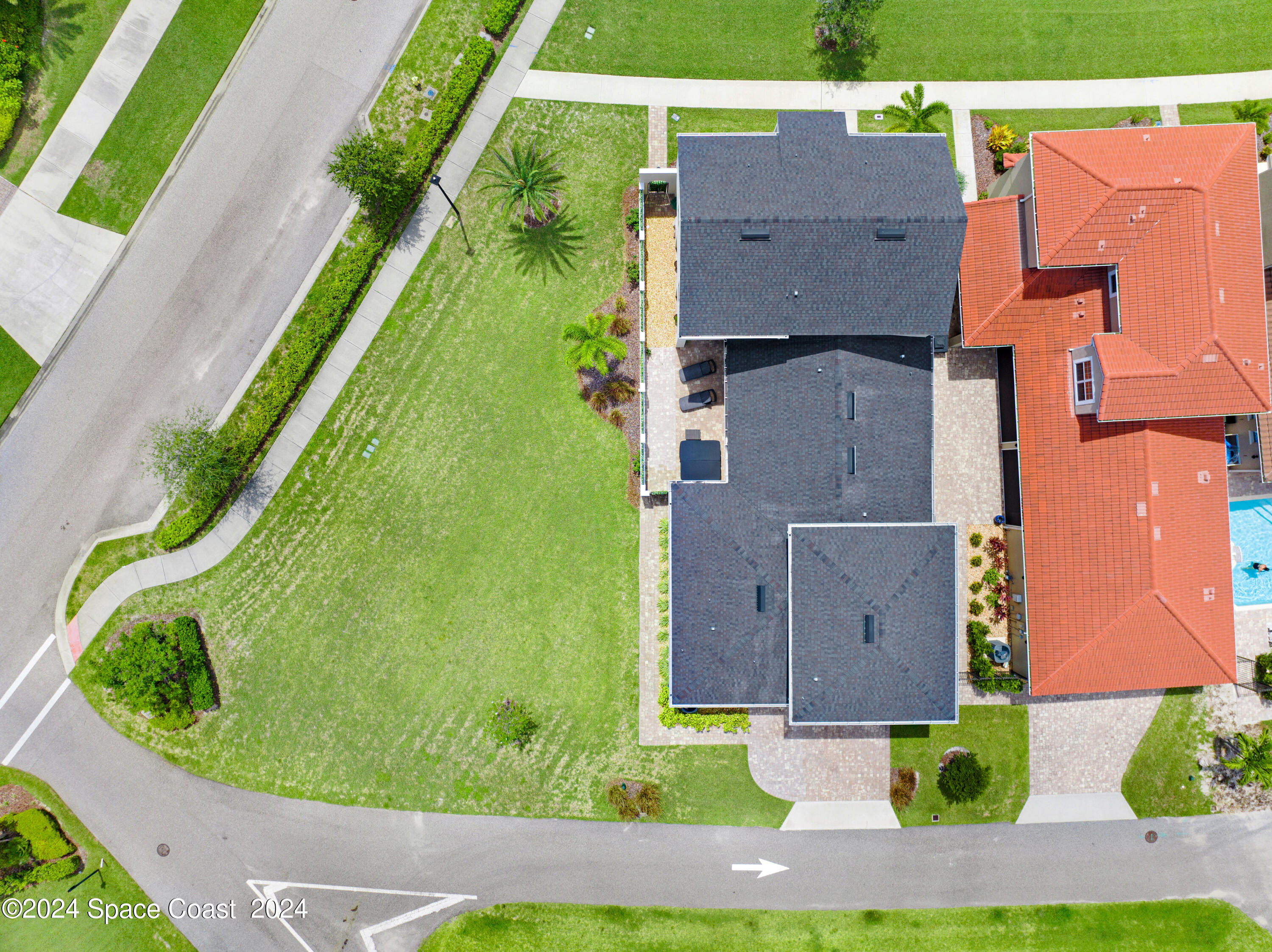 2211 Trava Lane