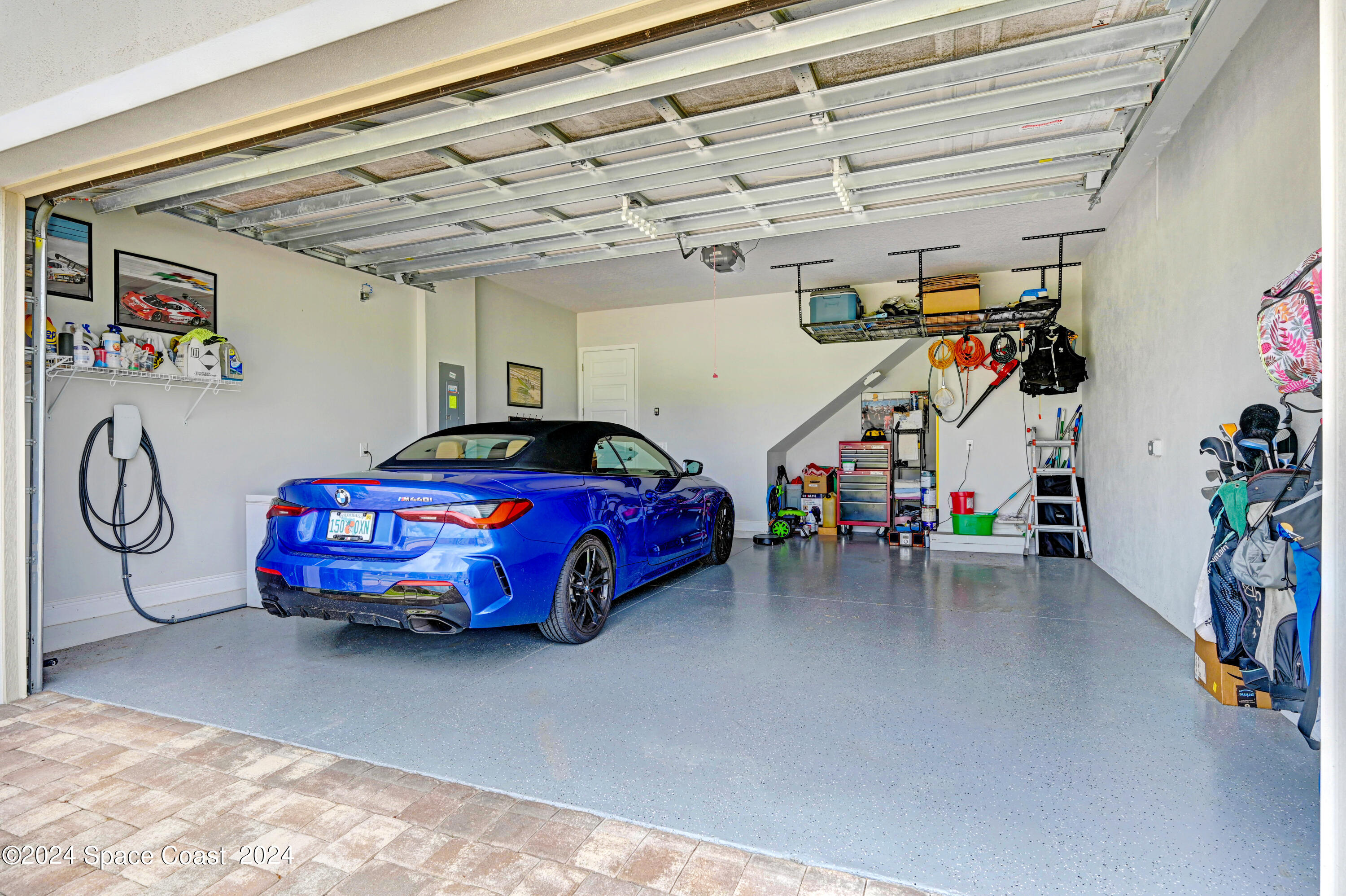 2211 Trava Lane