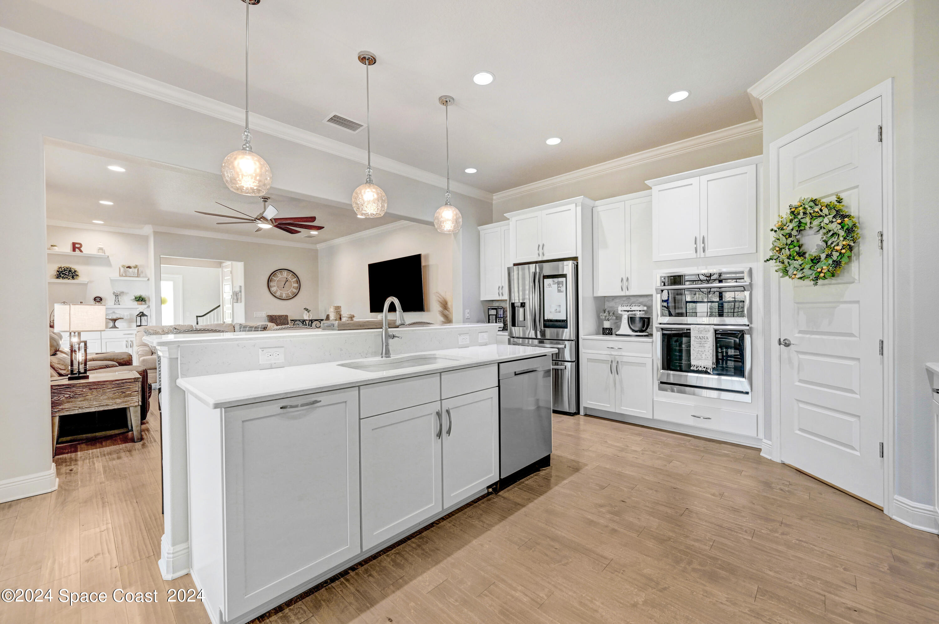 2211 Trava Lane