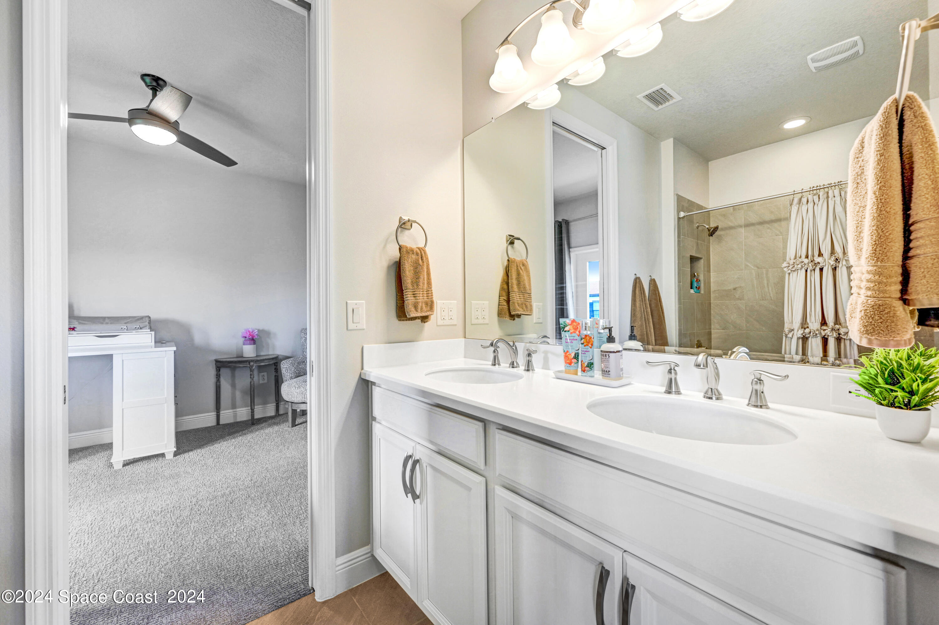 2211 Trava Lane