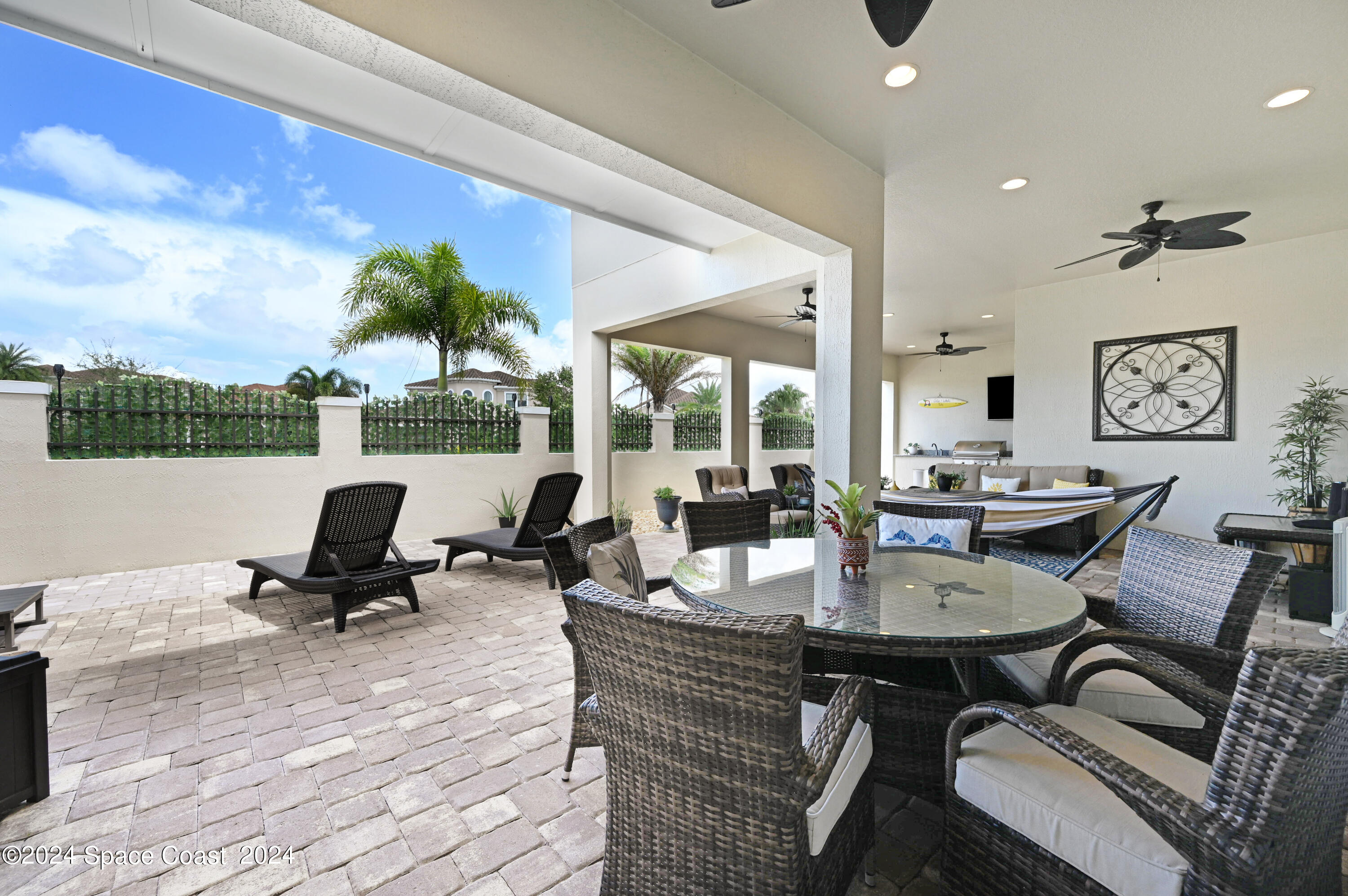 2211 Trava Lane