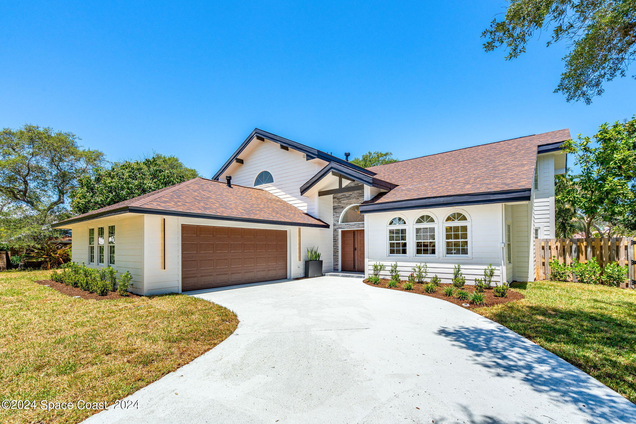 544 Hummingbird Drive