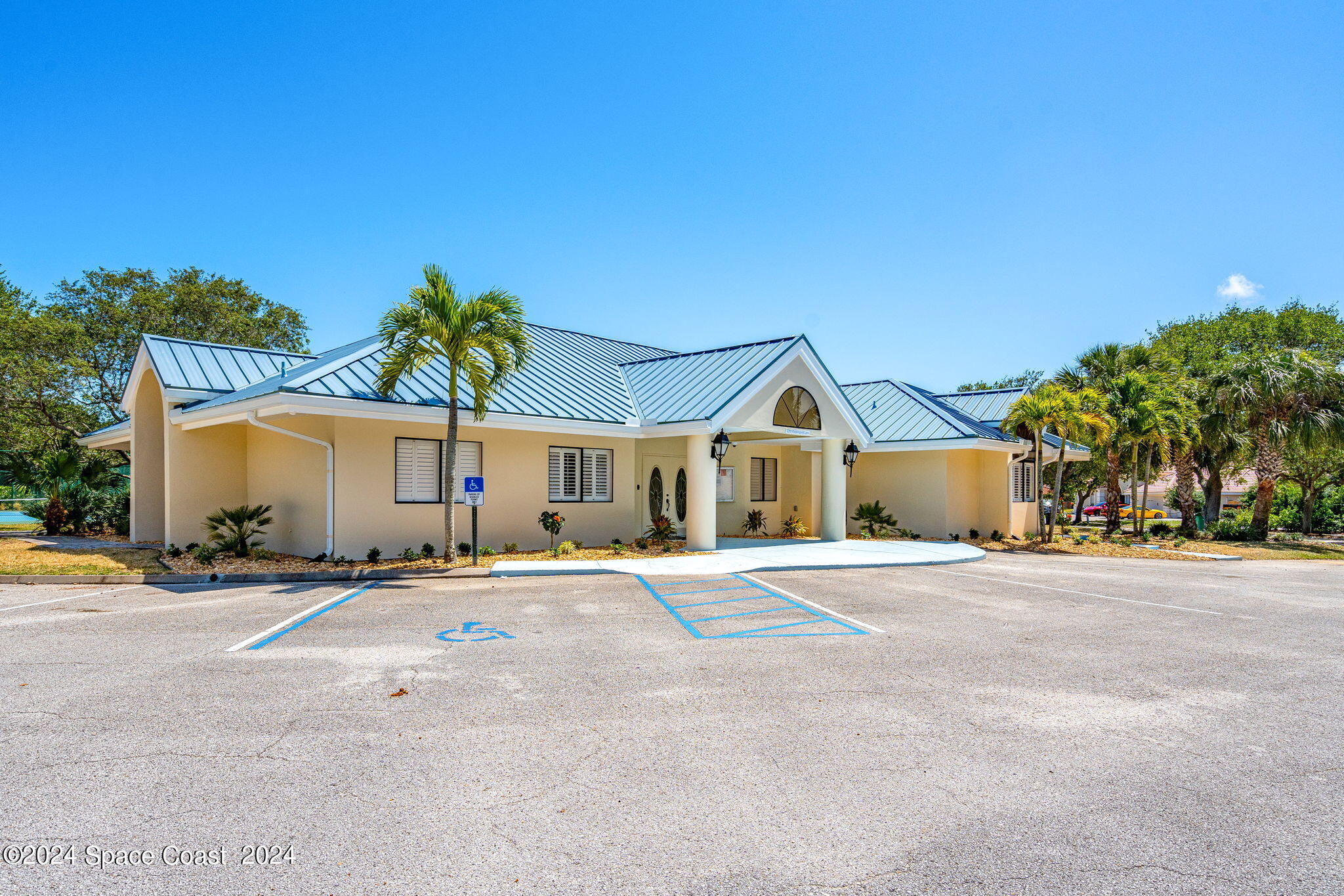 544 Hummingbird Drive