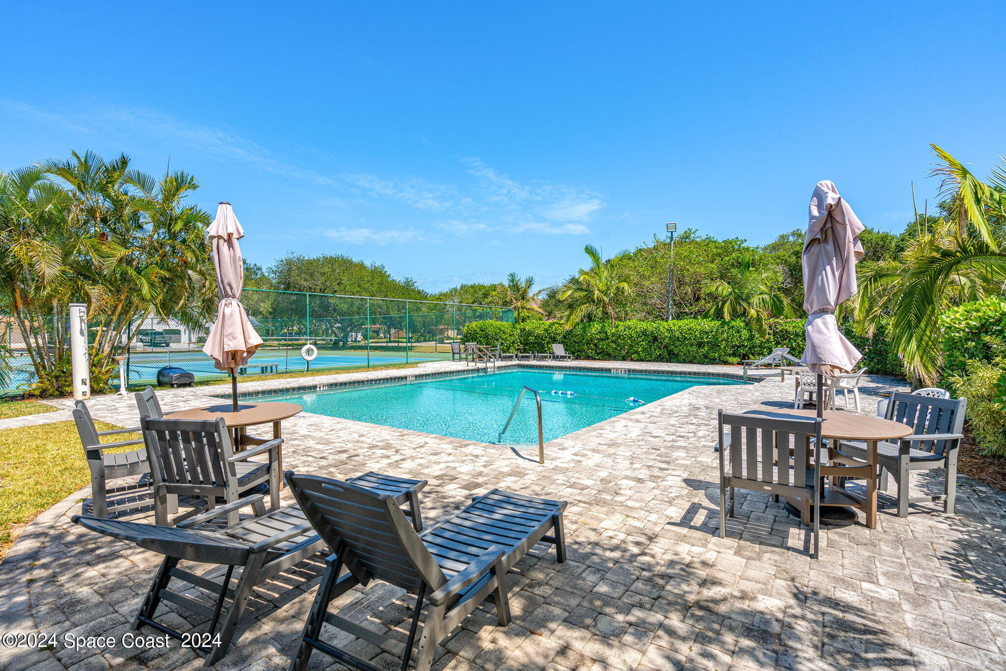 544 Hummingbird Drive