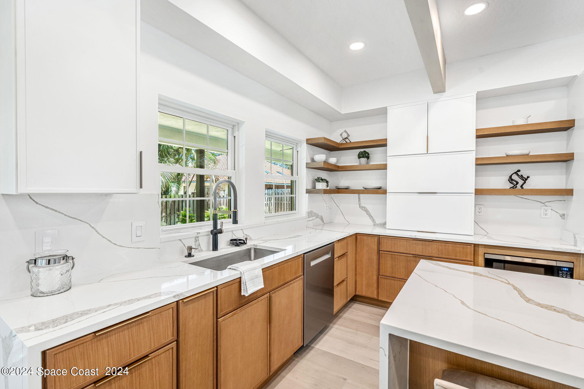544 Hummingbird Drive