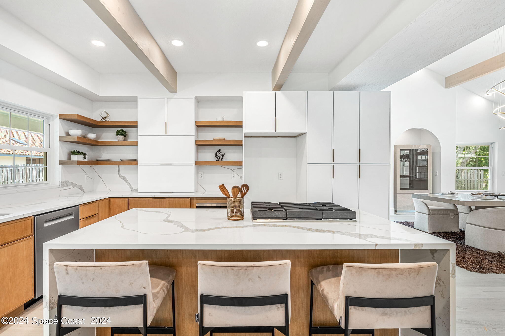 544 Hummingbird Drive
