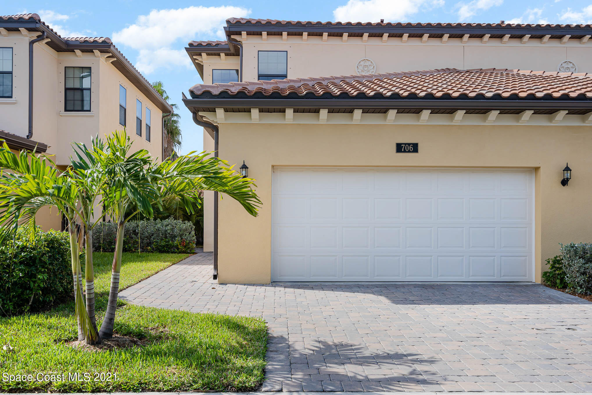 706 Lanai Circle