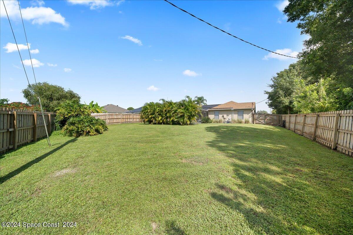 458 Sauders Road SE