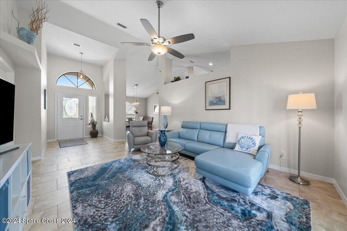 458 Sauders Road SE