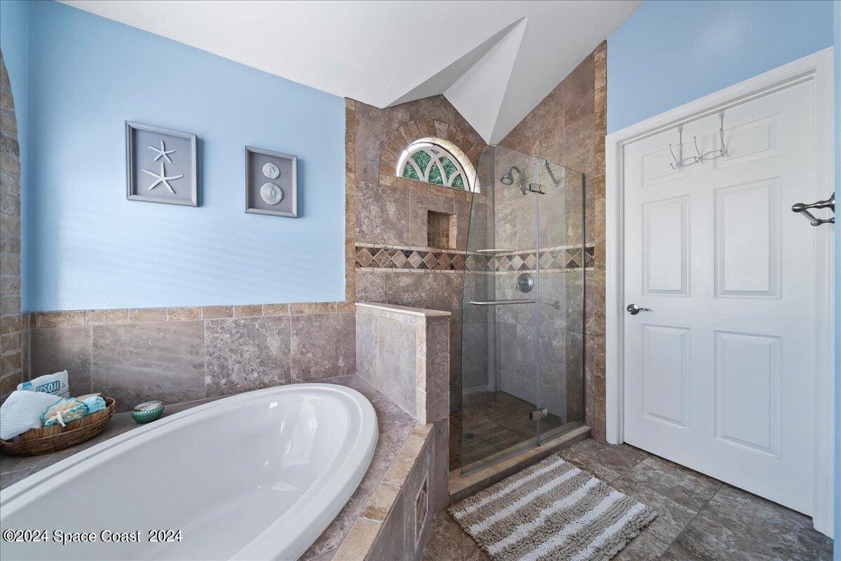 458 Sauders Road SE