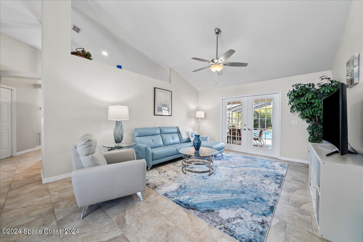 458 Sauders Road SE