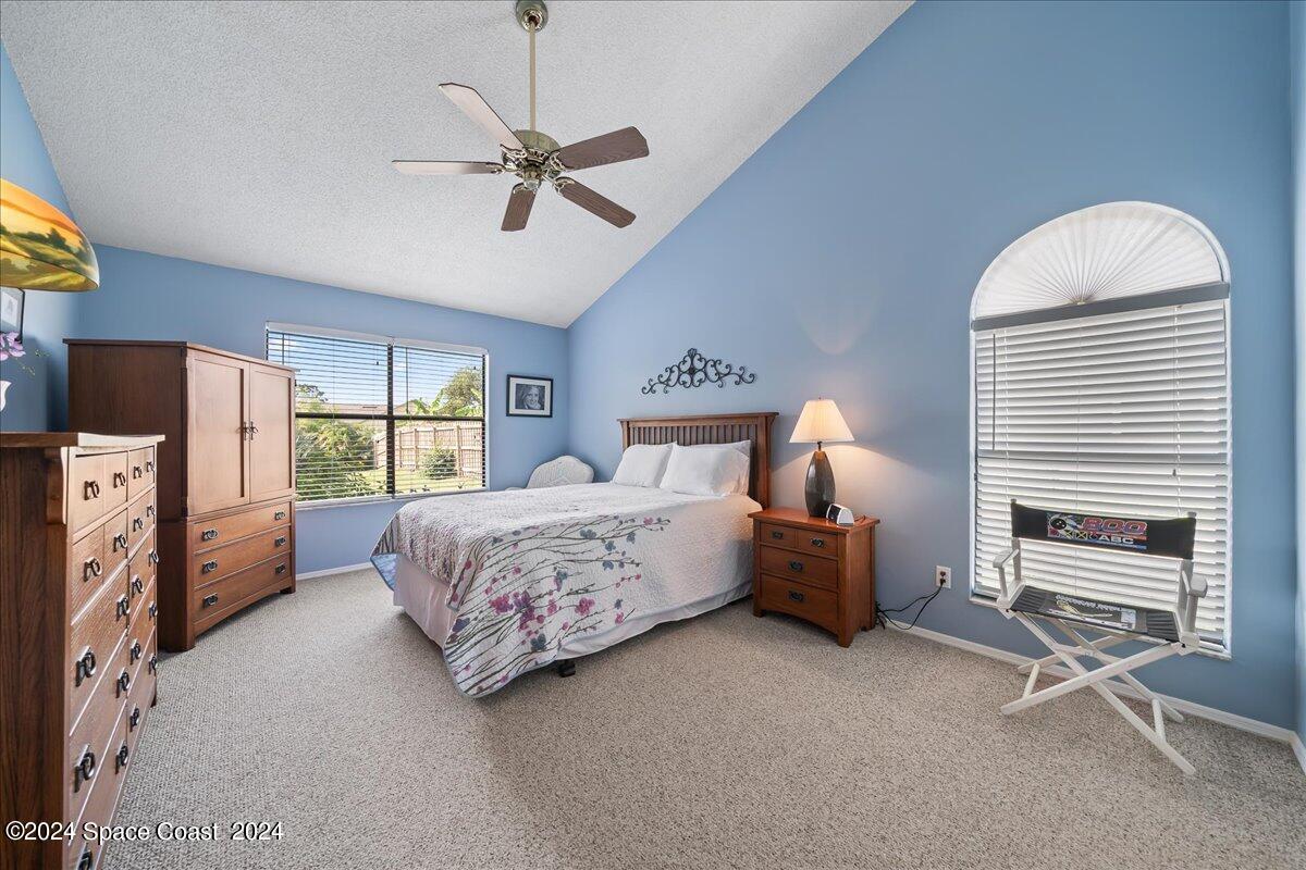 458 Sauders Road SE
