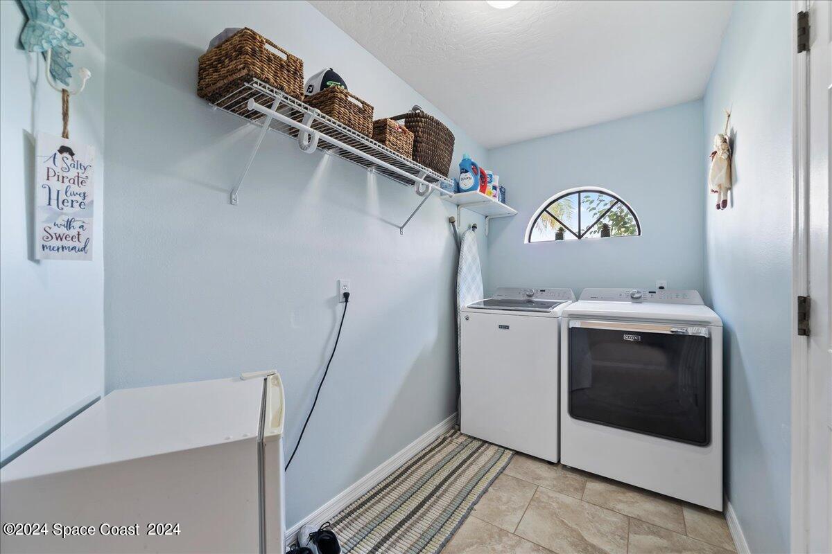 458 Sauders Road SE