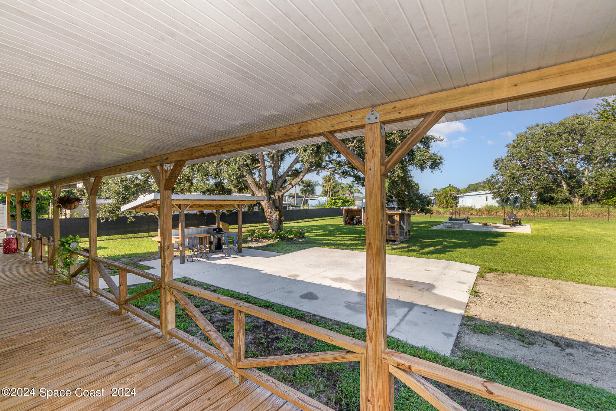 8110 Pine Ridge Trail