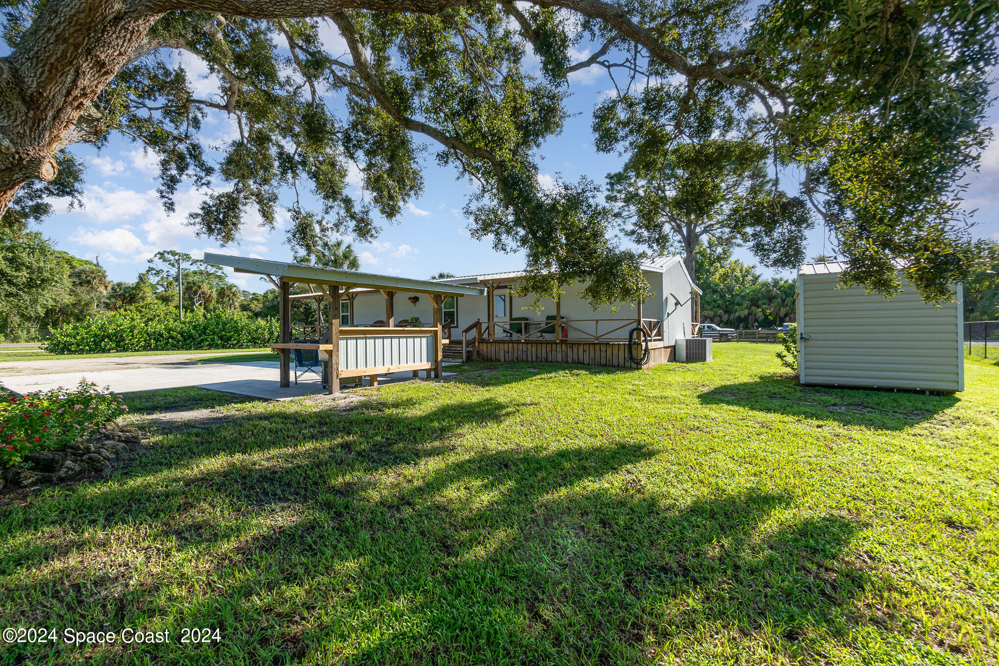 8110 Pine Ridge Trail