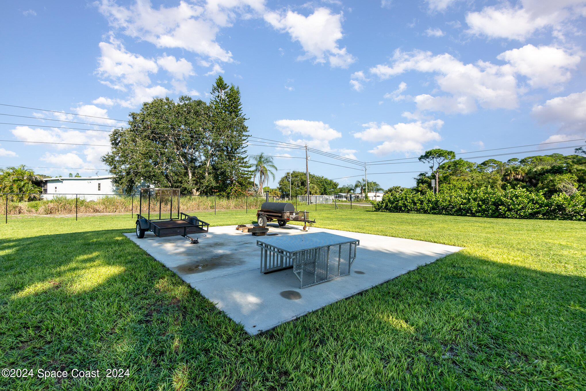 8110 Pine Ridge Trail